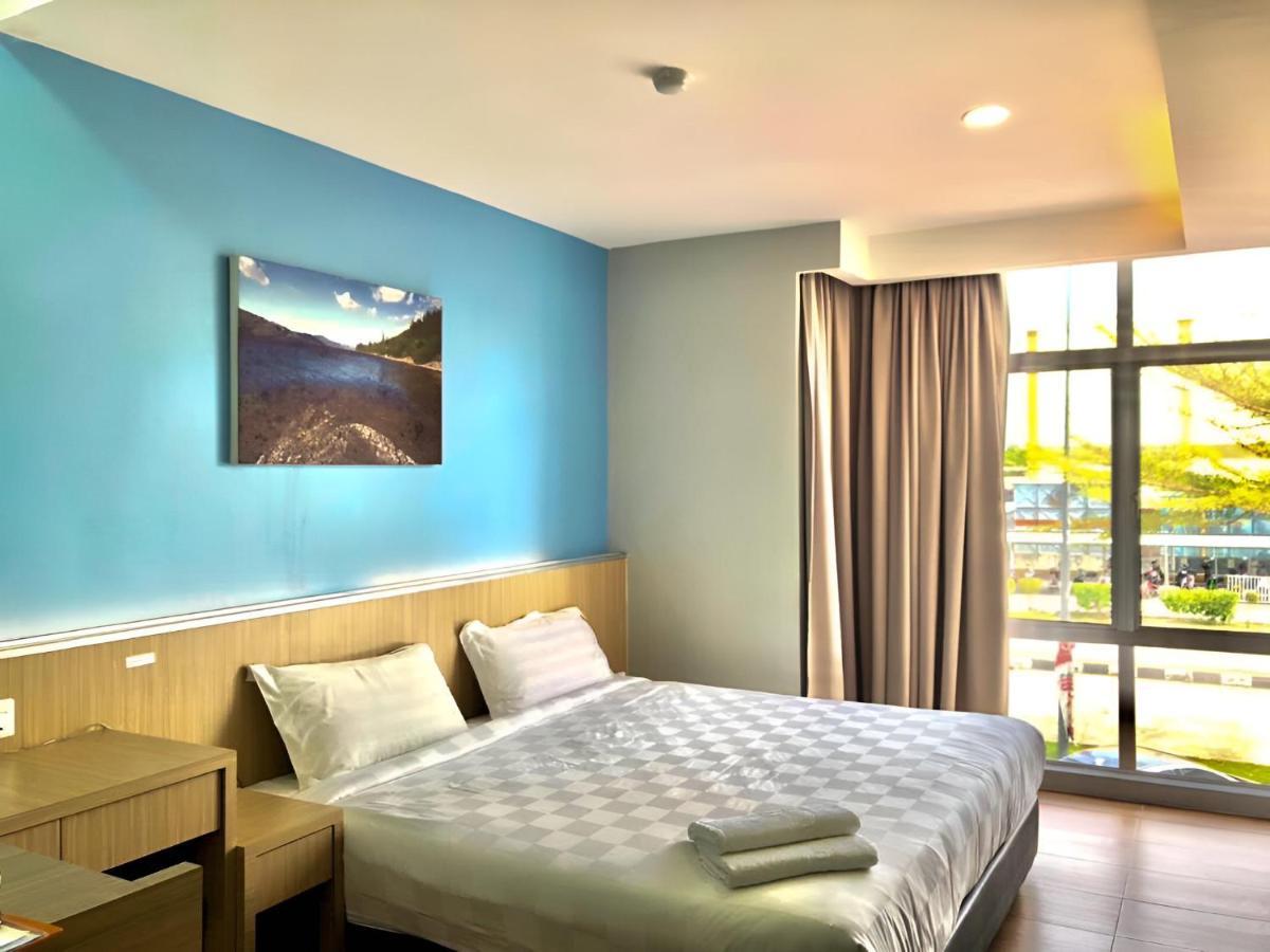 Double Happiness Hotel Sitiawan Εξωτερικό φωτογραφία